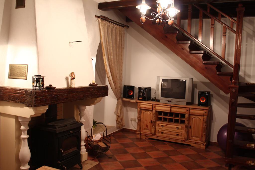 Karalinski Falvarok Tyzengauza Hotel Korolino  Room photo